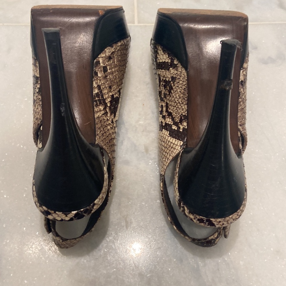 Stuart Weitzman Size 8.5 Snakeskin Print Platform… - image 3